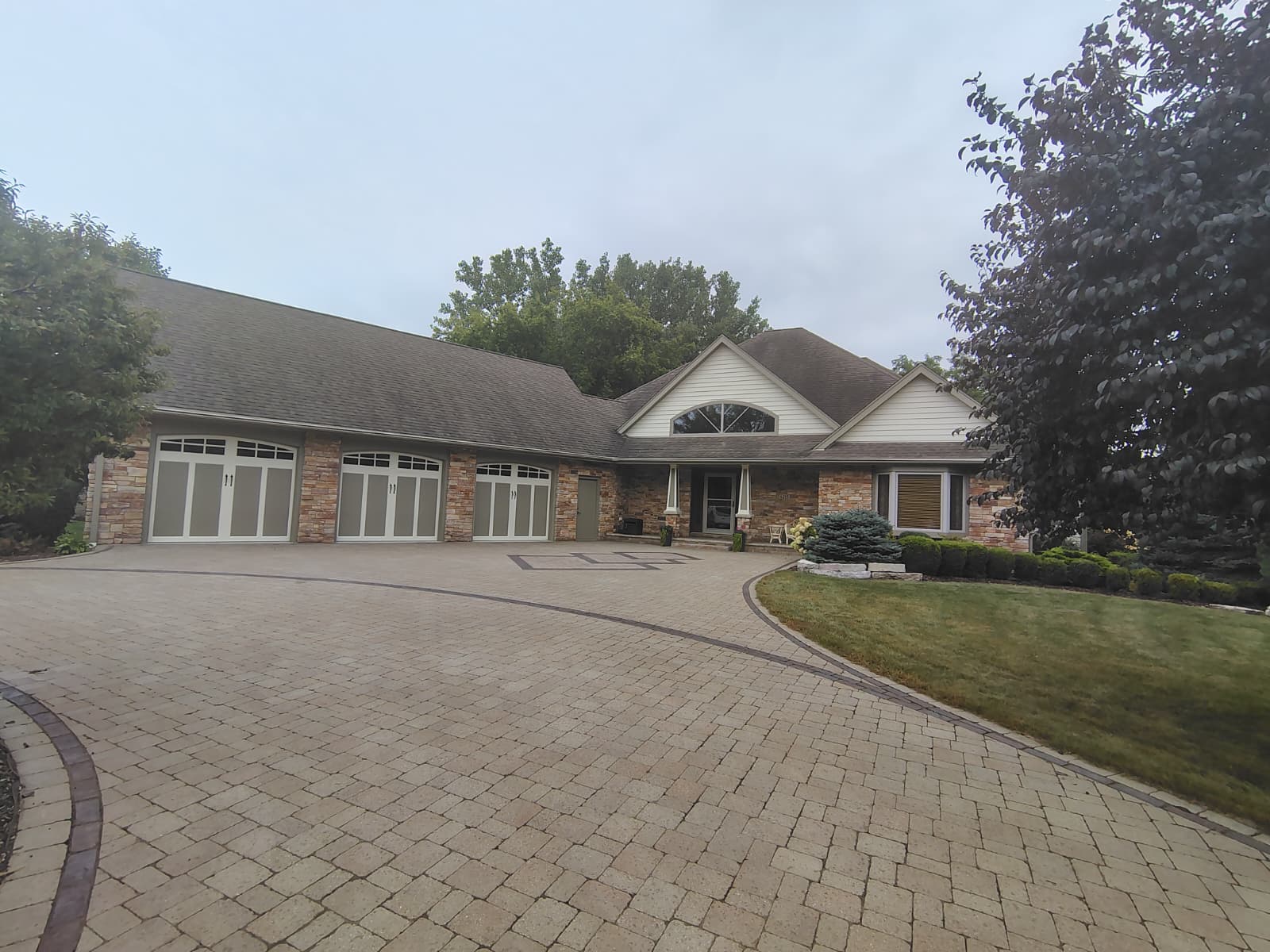 Cedar Siding Coating / Painting